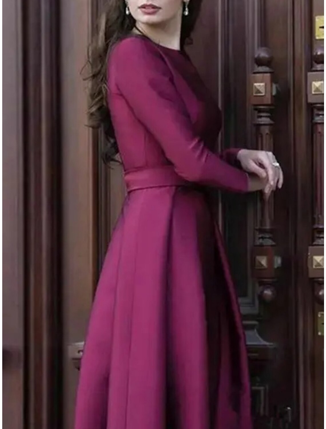 A-Line Mother of the Bride Dress Wedding Guest Elegant Jewel Neck Sweep / Brush Train Satin Long Sleeve with Ruching Solid Color