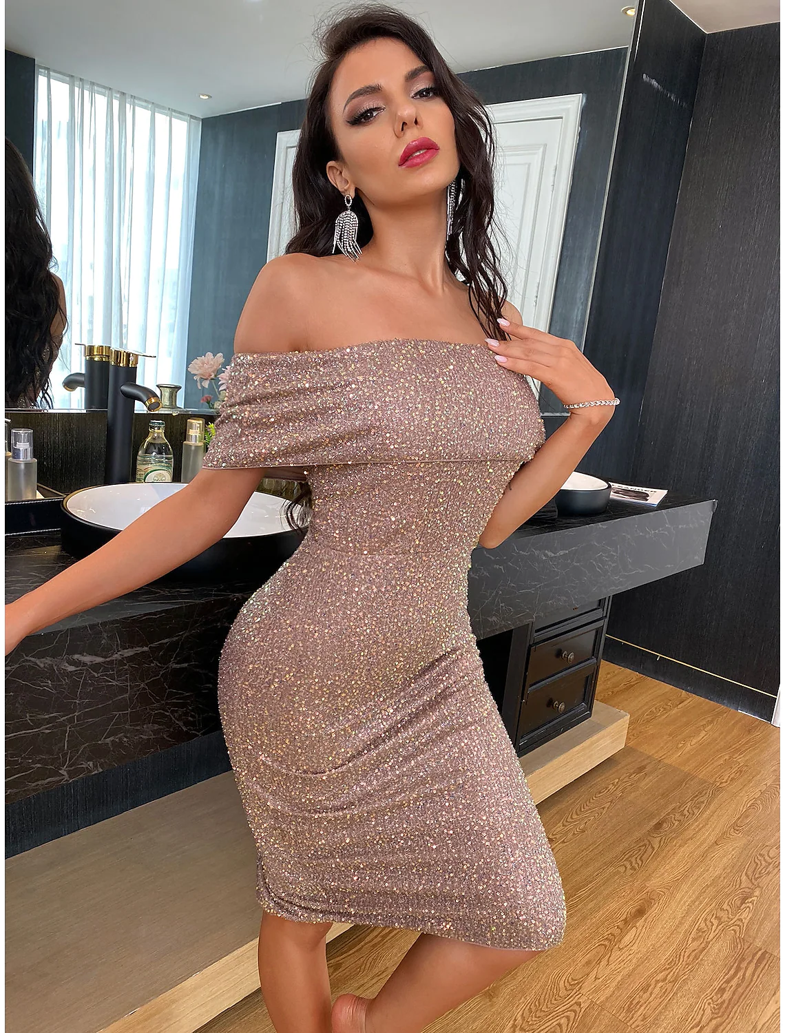 Prom Dresses Vintage Dress Homecoming Length Short Sleeve Off Shoulder Sequined Backless V Back with Sequin Slit