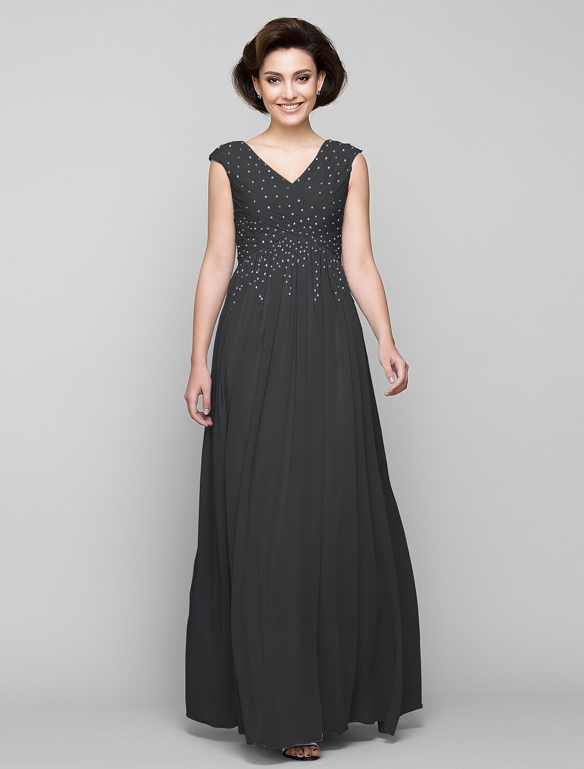 A-Line Mother of the Bride Dress Elegant V Neck Floor Length Chiffon Sleeveless with Cross Beading