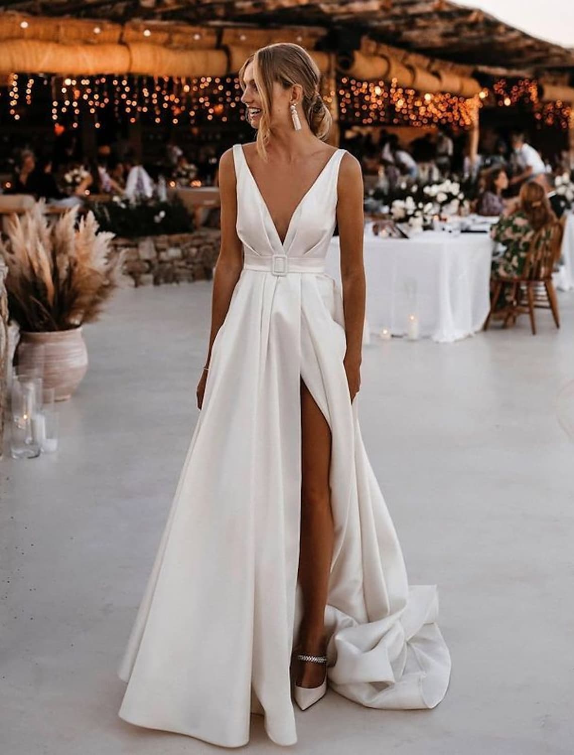 Beach Open Back Casual Wedding Dresses  A-Line Sleeveless V Neck With Sashes Sash Ribbon