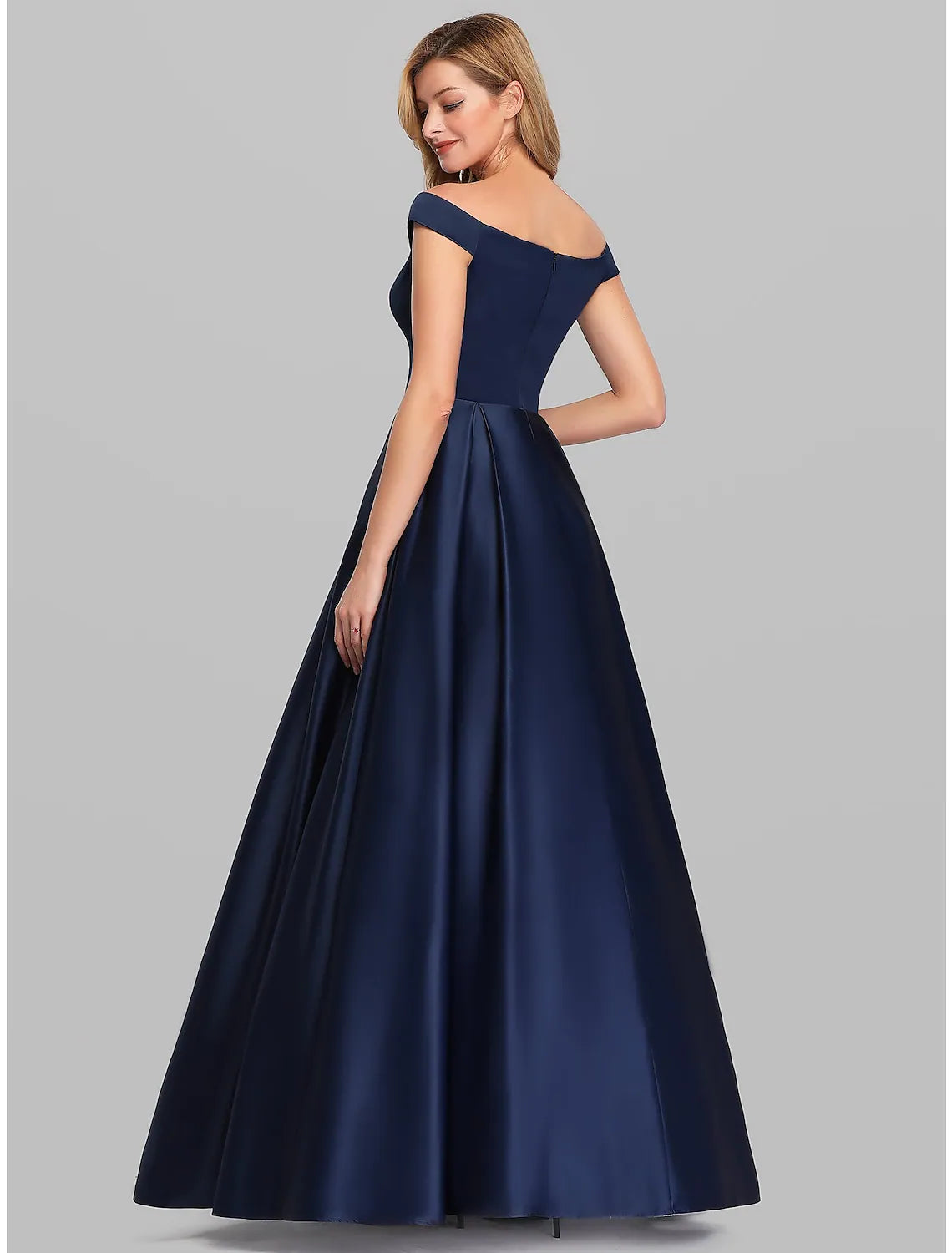 A-Line Evening Gown Elegant Luxurious Dress Wedding Guest Floor Length Sleeveless Plunging Charmeuse with Ruched