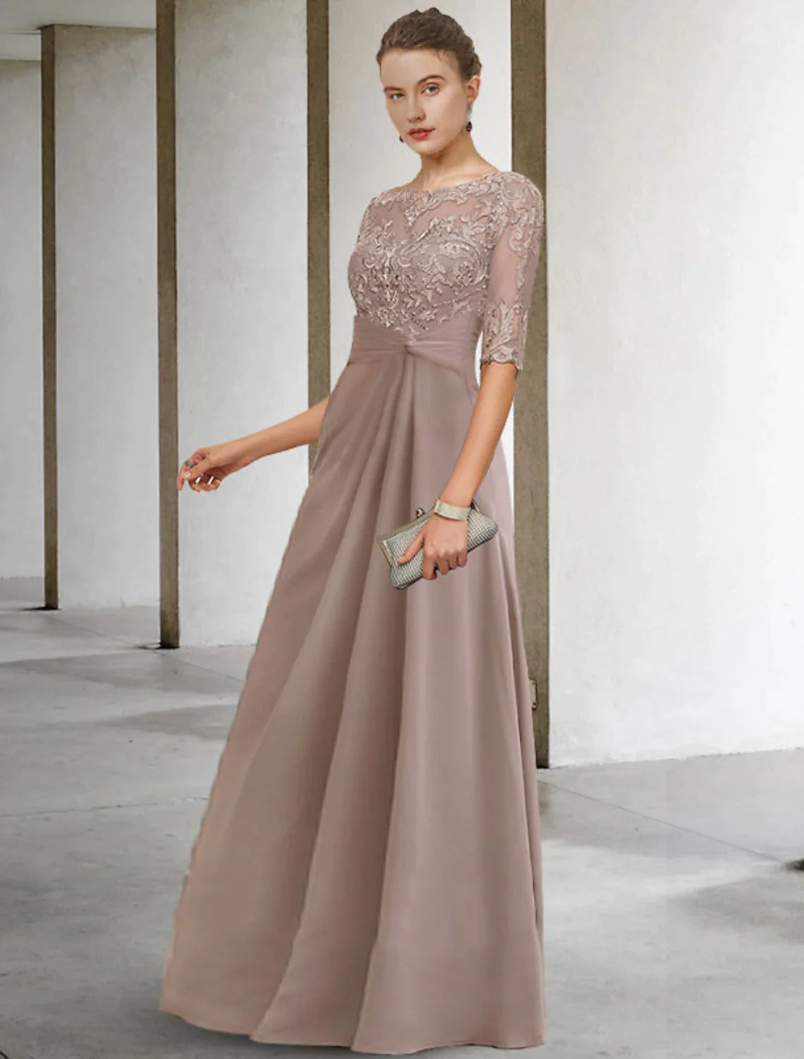 Mother of the Bride Dress Plus Size Elegant Floor Length Chiffon Lace Short Sleeve Appliques