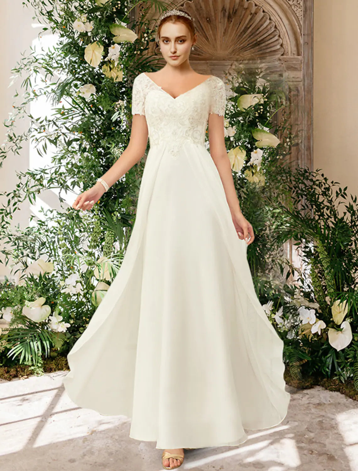 Beach Wedding Dresses Floor Length A-Line Short Sleeve V Neck Chiffon With Pleats Appliques